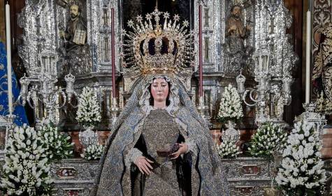 Sevilla renueva su fe a la Inmaculada