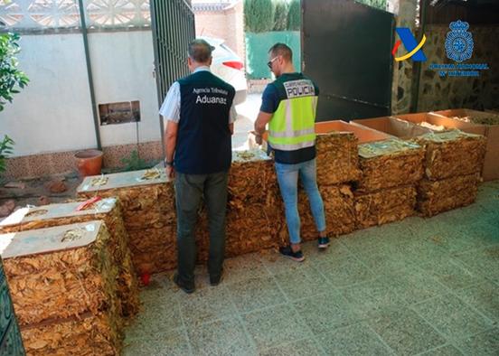 Incautadas tres toneladas de tabaco picado en Sevilla, Jaén y Granada
