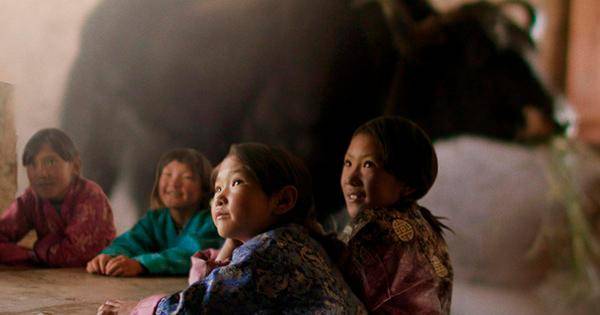 Lunana, un yak en la escuela: sincera y emotiva película que pone a la educación como motor de transformación