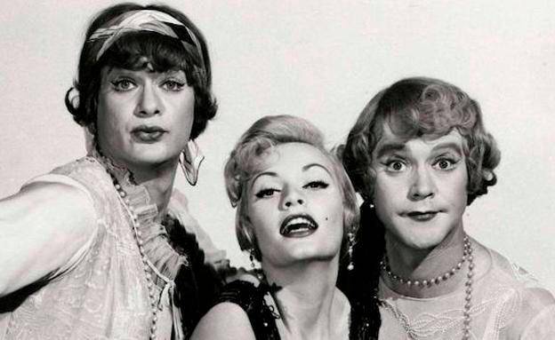 Tony Curtis, Marilyn Monroe y Jack Lemmon en ‘Con faldas y a lo loco’. / El Correo