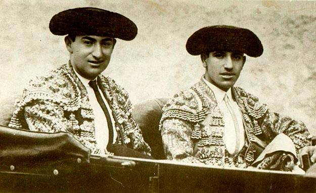 Gallito y Belmonte alternaron repetidas veces para estoquear los ‘miuras’ en Sevilla.