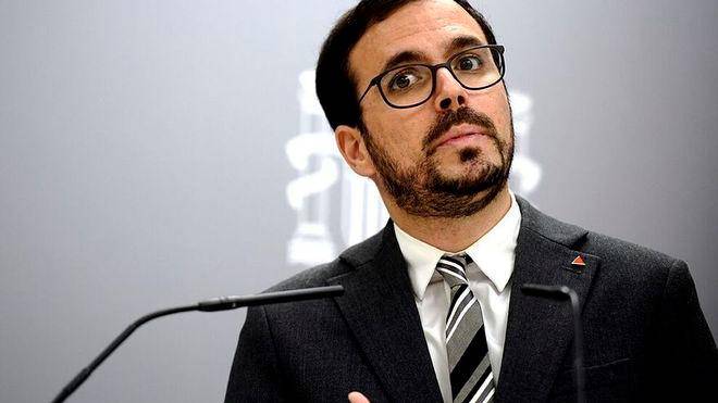 Alberto Garzón responde al supuesto ataque de Casado a la remolacha