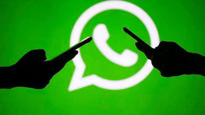 Condenada a 14 meses de cárcel por espiar el WhatsApp de otra mujer