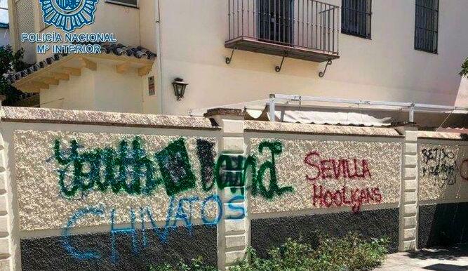 Veintiocho detenidos de grupos radicales del Betis y Sevilla en una reyerta con dos heridos, uno grave