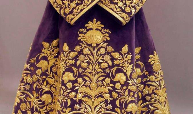 Todos los detalles de la ‘túnica de los devotos’ del Gran Poder
