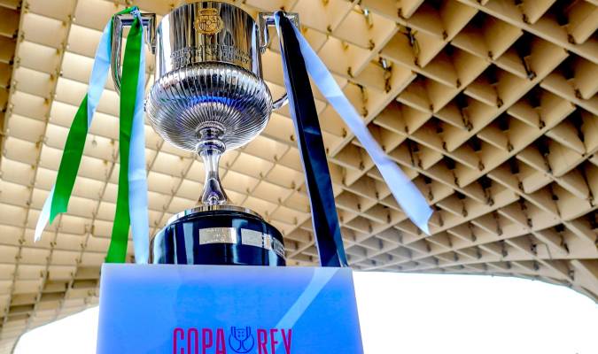 El trofeo de la Copa del Rey de Fútbol. / E.P.