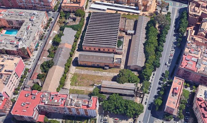 Vista aérea de una de las parcelas del sector norte de Santa Bárbara, en Sevilla, que han salido a subasta pública.