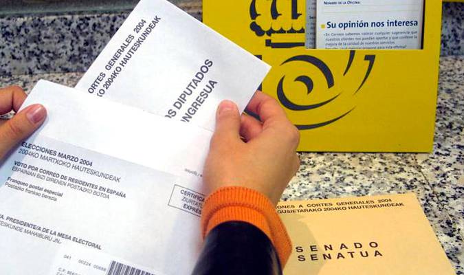 Gestión del voto por correo. / EFE