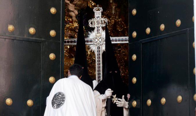 Hermanos de Monte-Sión preguntan al Arzobispado si el vicario asesoró en el blanqueo de 20.000 euros