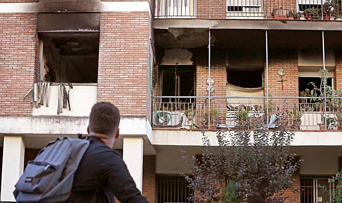 Imagen de archivo de un incendio en Sevilla. / El Correo
