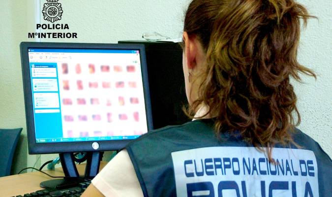 Tres detenidos en Sevilla por delitos sexuales a menores a través de perfiles falsos de internet