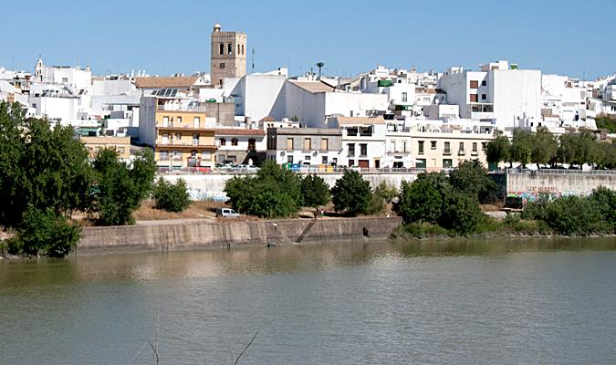 Vista de Alcalá del Río. / El Correo