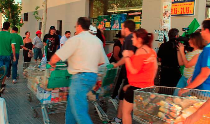15 miembros del SAT aceptan seis meses de cárcel por asaltar un supermercado