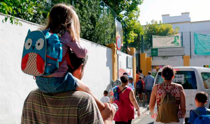 Un colegio de Alcalá acuerda que los niños no entren a clase por falta de «seguridad»