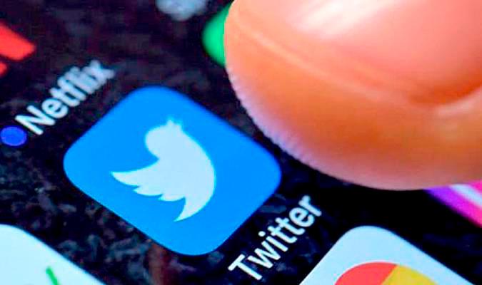 Suspenden la compra de Twitter por las cuentas falsas