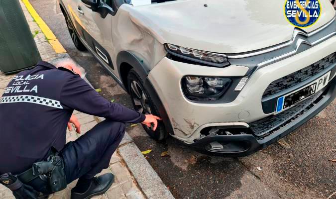 Un taxista persiguió por Sevilla al coche fugado que atropelló a un motorista
