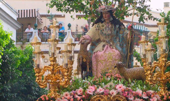 Este domingo sale la primera procesión de Sevilla con paso y música