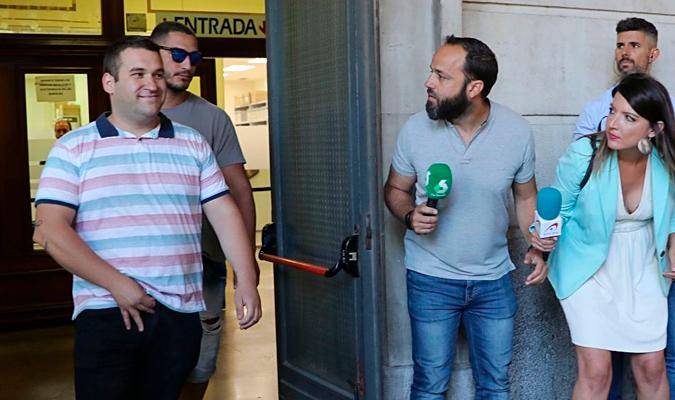  A juicio desde este lunes cuatro miembros de 'La Manada' por abusos a una joven en Pozoblanco. / Europa Press - Jesús Prieto