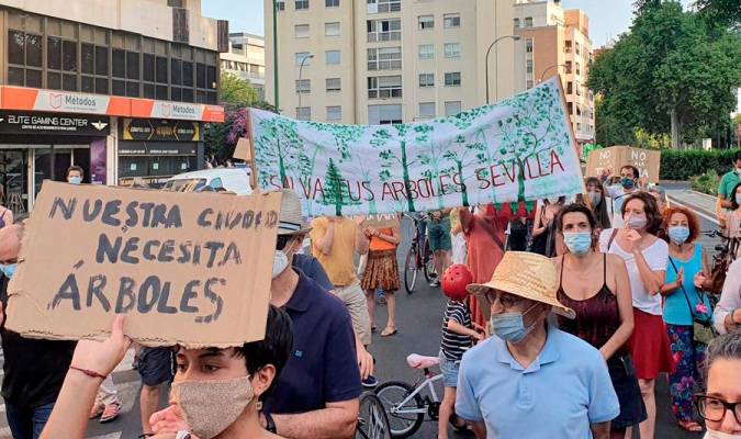 Imagen de la protesta. / IU Sevilla
