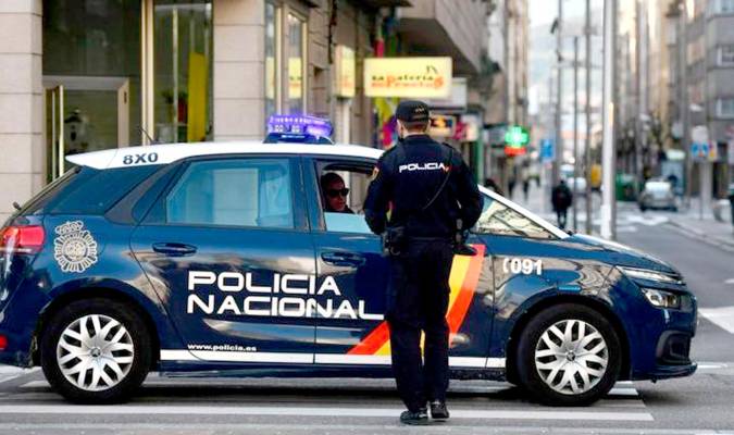 Un coche policial en Pontevedra.