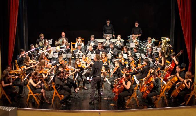 La Orquesta Filarmonía interpretará marchas procesionales a beneficio de Ucrania