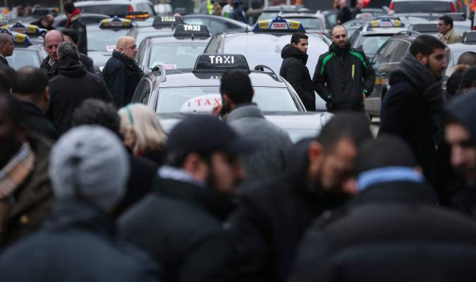 Taxistas de diferentes países piden en Bruselas poner coto a Uber