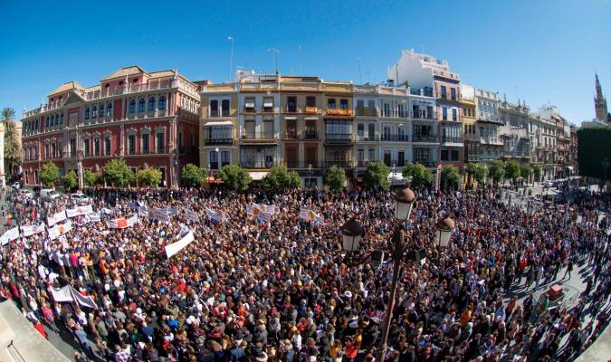 Unas 4.000 personas piden que se repita el juicio de Marta del Castillo