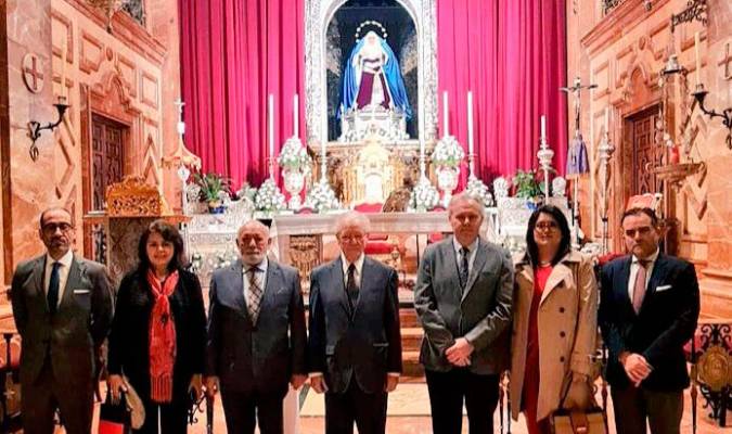 El embajador de Ecuador visita la Macarena