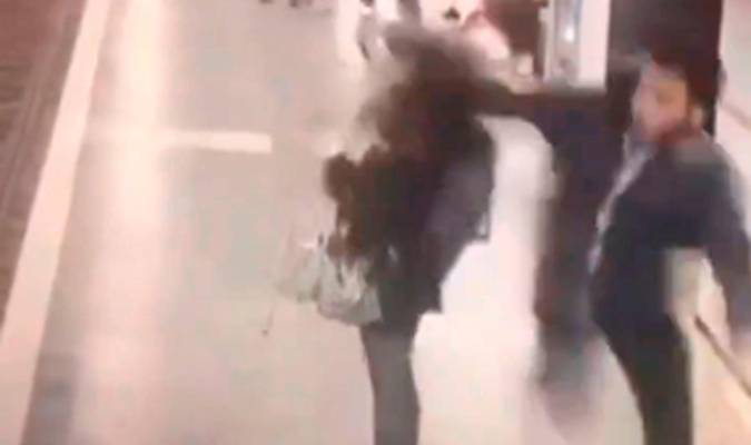 Detenido por agredir al menos 10 mujeres en el metro de Barcelona