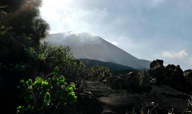 El volcán de Cumbre Vieja, el día que se ha dado por finalizada oficialmente su erupción. / Cézaro De Luca - E.P.