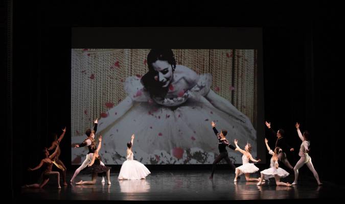 El Teatro Maestranza de Sevilla inaugura este sábado su temporada con una gala homenaje a Alicia Alonso. 