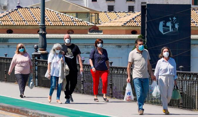 Andalucía sigue conteniendo los contagios y los hospitalizados
