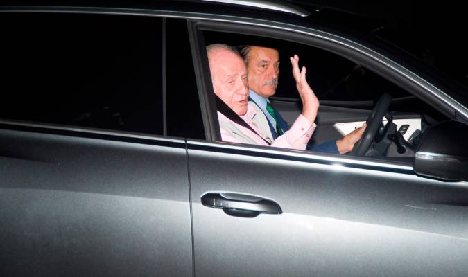 El Rey Juan Carlos a su llegada al hospital Quirón. / EP