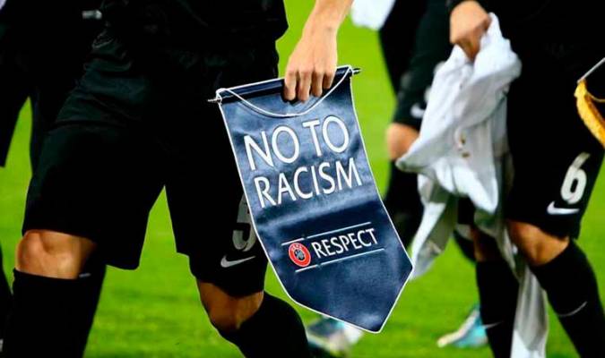 Tolerancia cero con el racismo en los campos de fútbol