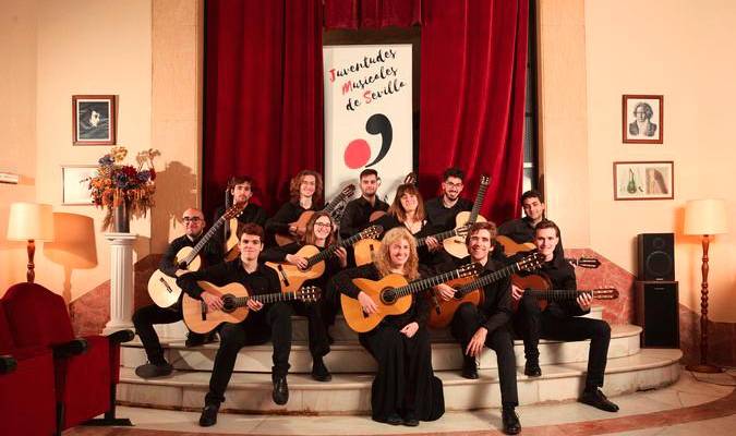 Juventudes Musicales presenta la Joven Orquesta de Guitarras en el Maestranza