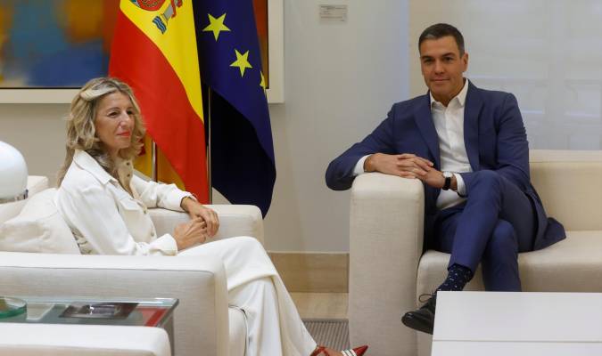 Sánchez y Díaz escenifican el acuerdo de presupuestos para 2023