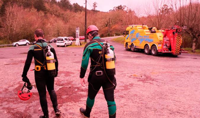 Localizada una séptima víctima mortal del accidente de autobús en Pontevedra
