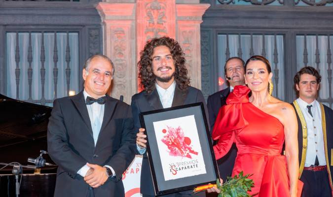 D. Antonio Calo-Presidente de Eternal Energy, Premio Escaparate del Flamenco- D. kiki Morente, Dña. Raquel Bollo