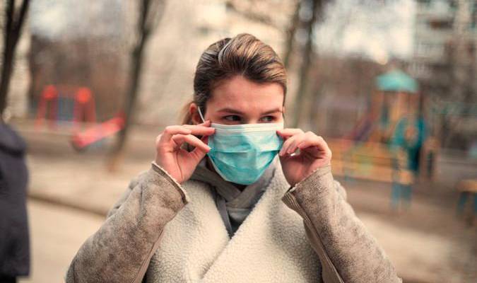 ¿Cómo distinguir entre síntomas de coronavirus y de una alergia?