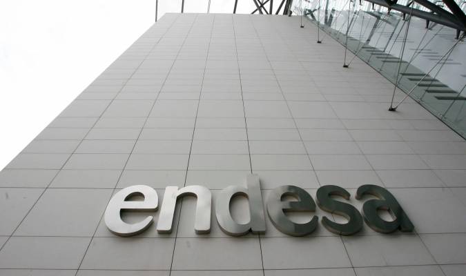 Endesa ganó 1.651 millones hasta septiembre, un 13 % más, por extraordinarios
