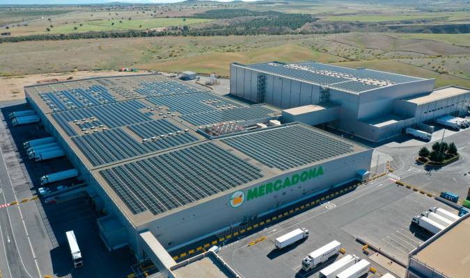 Mercadona invertirá este año 12 millones de euros en energía fotovoltaica en Andalucía
