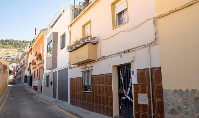 Detenido un hombre acusado de asesinar a su mujer en Jaén