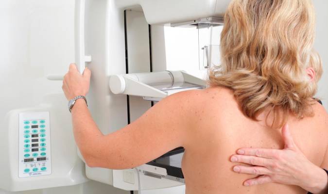 Los hospitales del Grupo HLA cuentan con tecnología avanzada para el diagnóstico precoz del cáncer de mama.