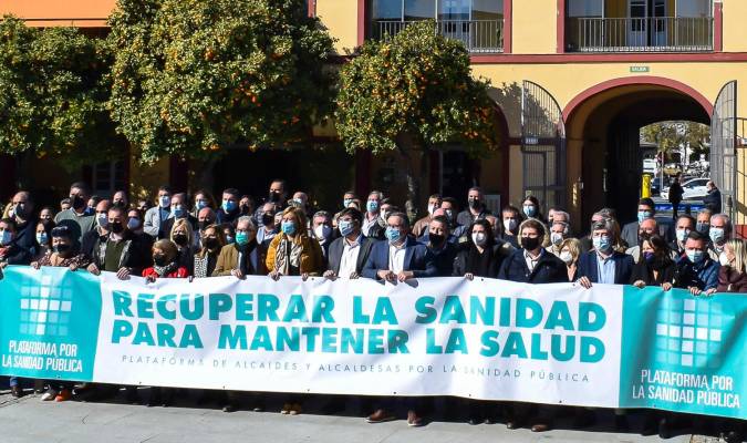 Alcaldes socialistas se concentran en San Telmo