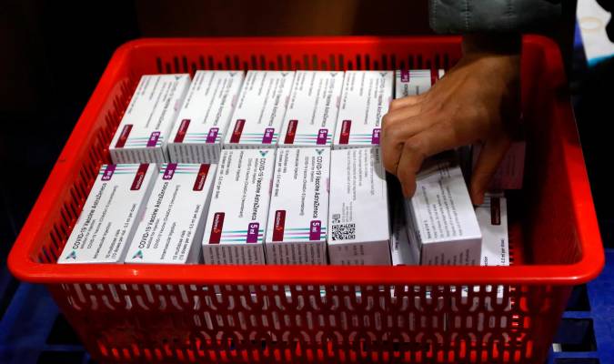 Austria retira un lote de AstraZeneca tras la muerte de una vacunada