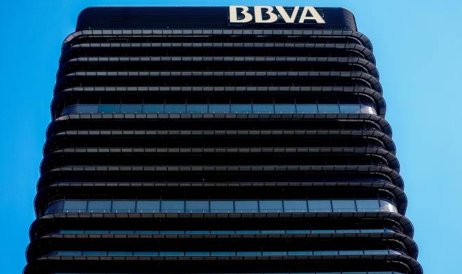 Fachada de la torre de BBVA en Madrid.