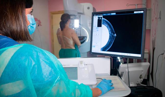 Nuevo equipo de mamografía 3D para el Virgen del Rocío