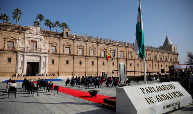  Pleno institucional del Parlamento de Andalucía por el 28F. / E.P.