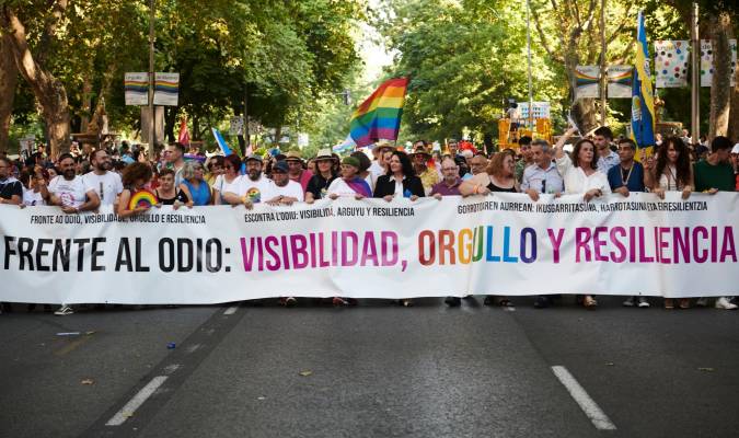 Vista de la manifestación del Orgullo 2022 por las calles de Madrid. EFE / Luca Piergiovanni