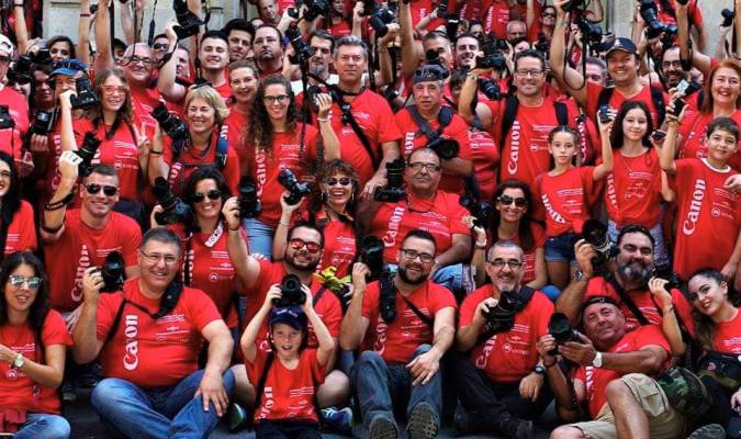 Sevilla vive su Gymkana fotográfica solidaria